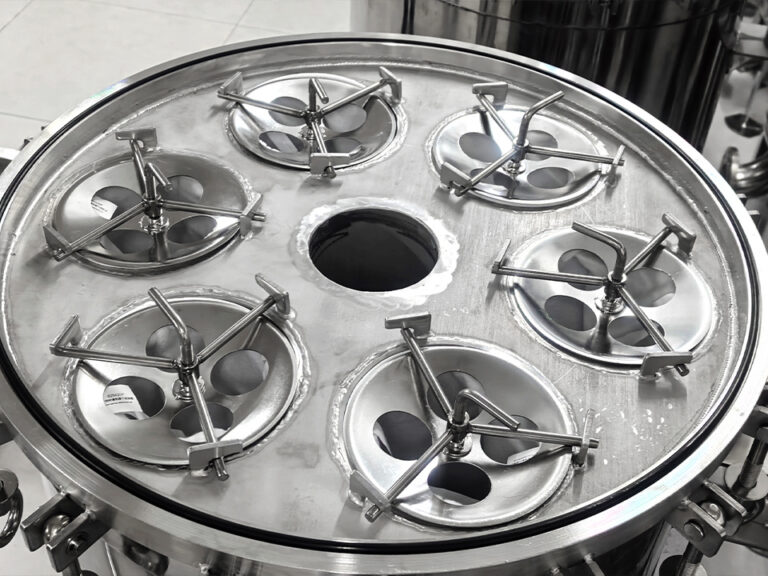 How to Prevent Stainless Filter Housing Corrosion in RO Lines 1 معايير التعبئة والتغليف للتصدير الخاصة بأغلفة المرشحات المصنوعة من الفولاذ المقاوم للصدأ